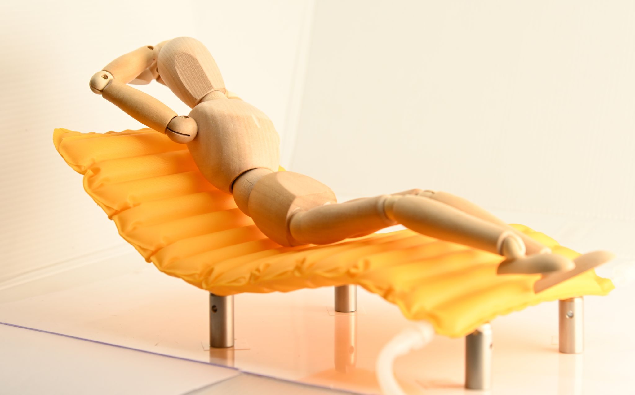 Flat-fabricated Inflatables